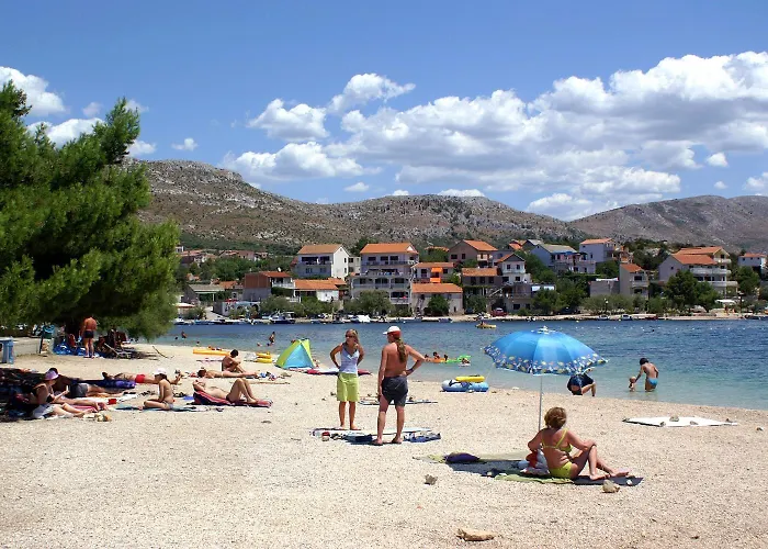 With A Parking Space Grebastica, Sibenik - 13970 Apartman